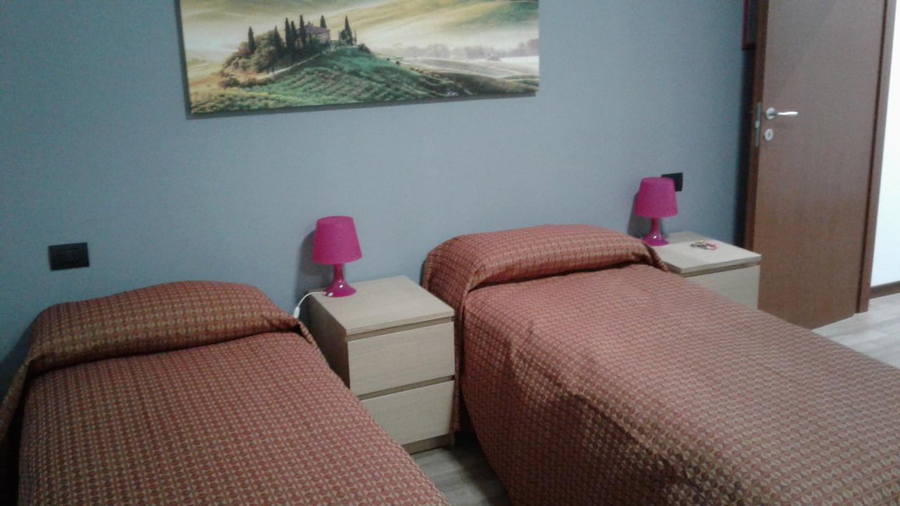 Foresteriareartu Mortara Luaran gambar